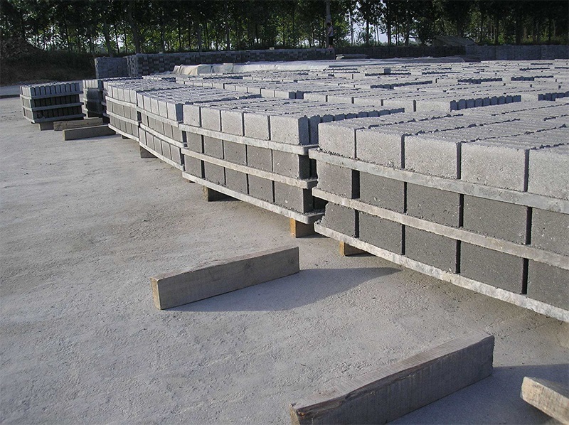 <a href=http://m.phoenixcarpet.cn/zjtb/ target=_blank class=infotextkey>免燒磚機托板</a>