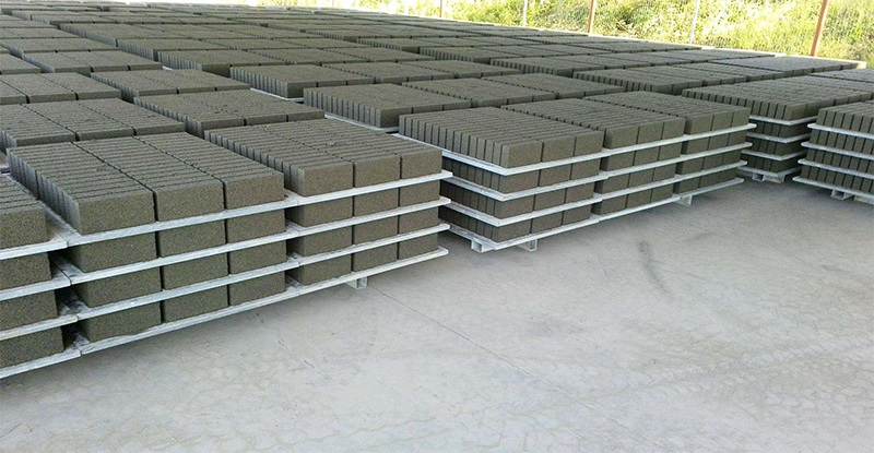 PVC<a href=http://m.phoenixcarpet.cn/ target=_blank class=infotextkey>空心磚托板</a>